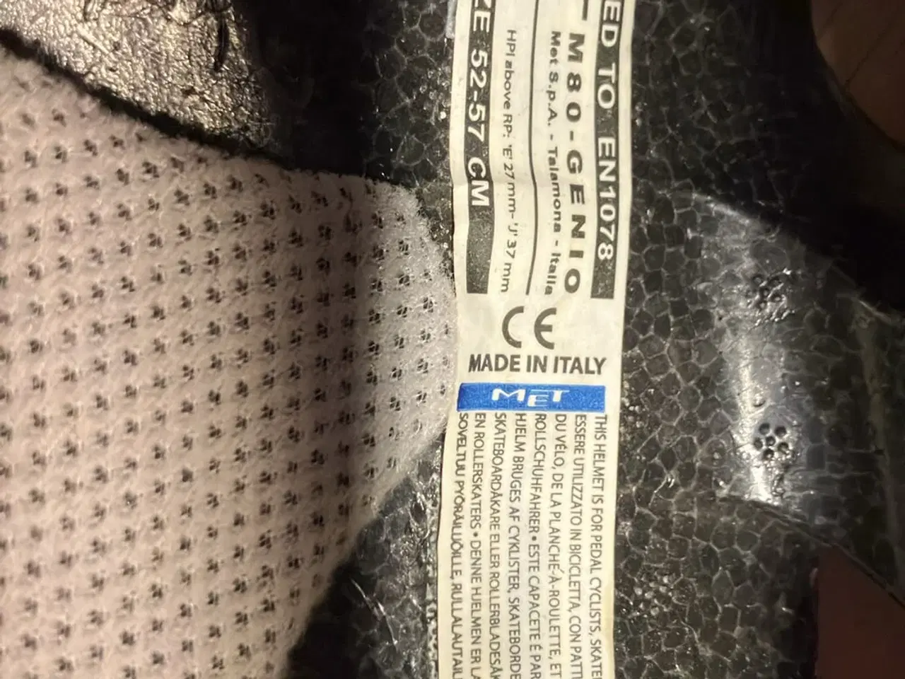 Billede 4 - Cykelhjelm til barn, justerbar