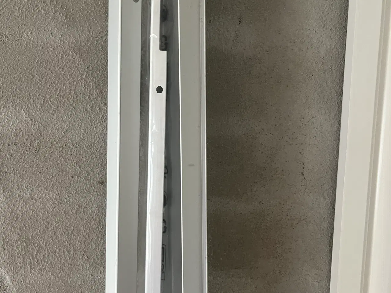 Billede 6 - 2 stk ikea skydelåger