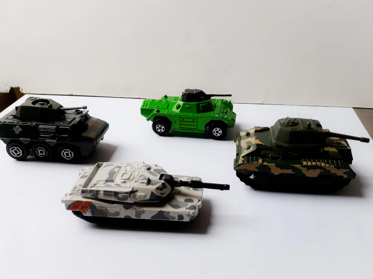 Billede 5 - 4 Militær Kampvogne