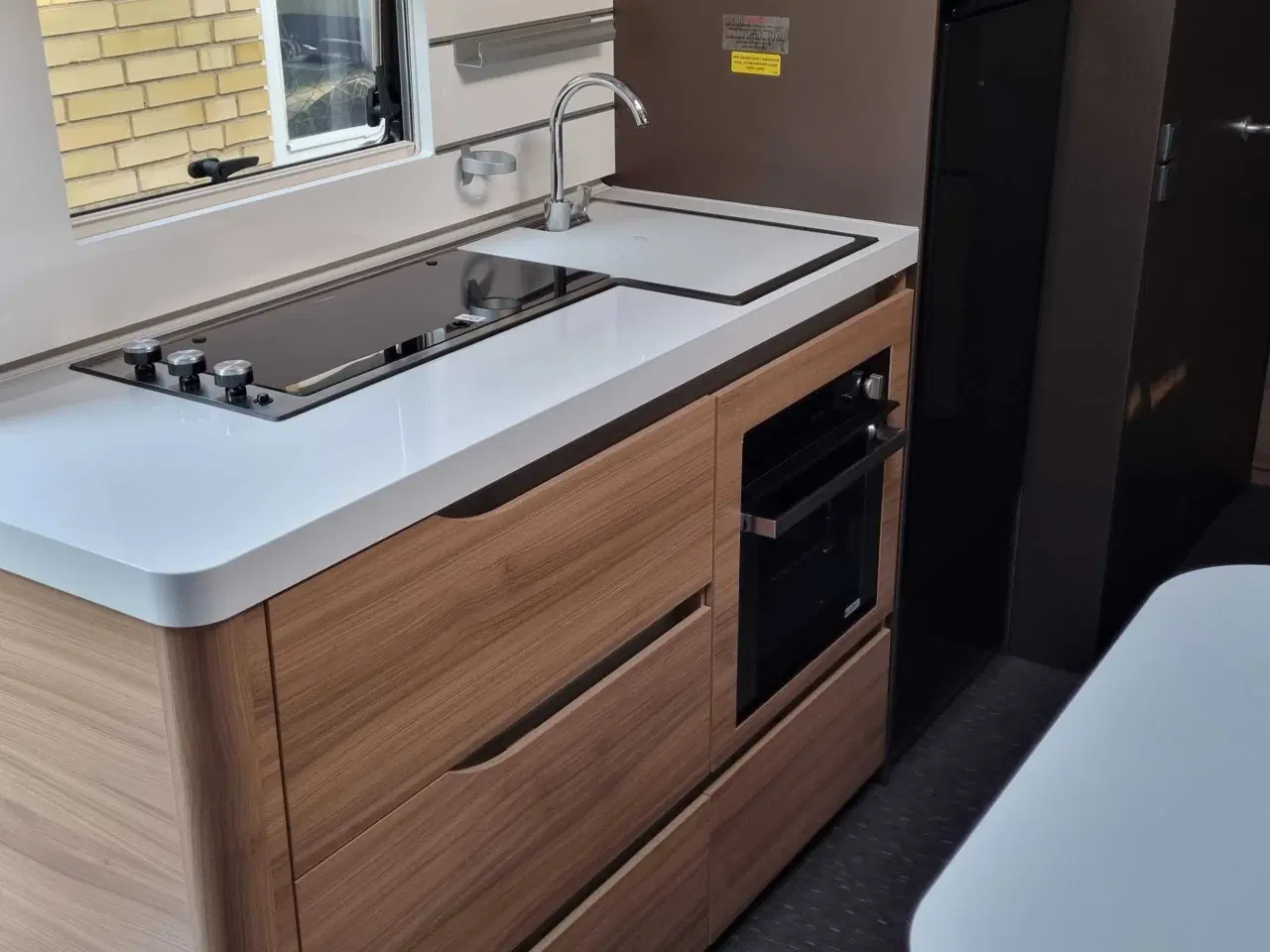 Billede 5 - 2021 - Adria Alpina 663pt, Isabella fortelt 