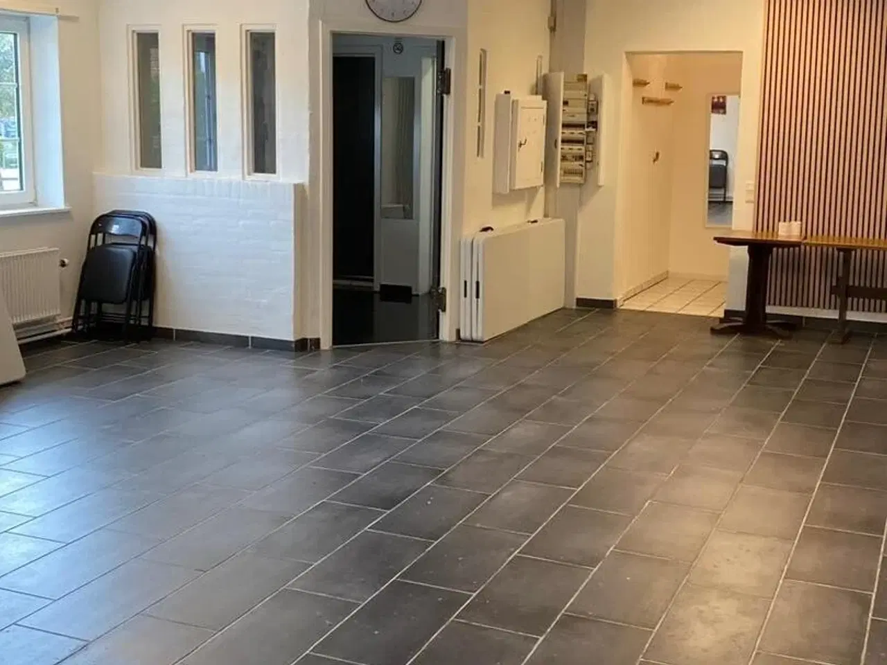 Billede 6 - Centralt i Tjæreborg