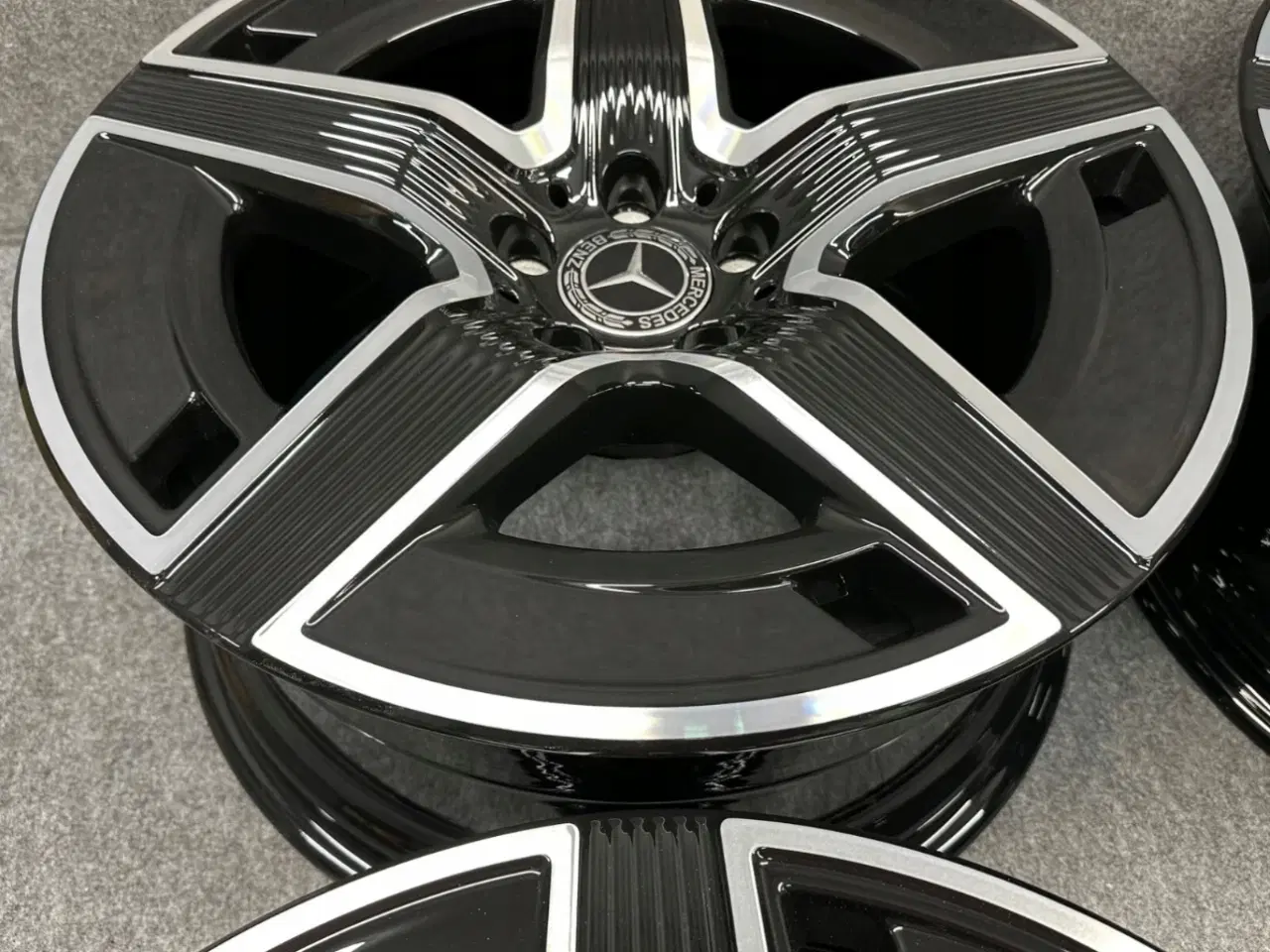 Billede 3 - ALUFÆLGE MERCEDES GLC 254 W254 AMG 19"