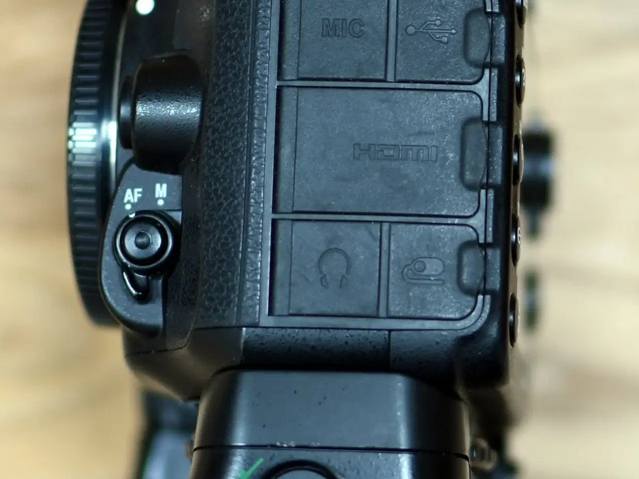 Billede 2 - NIKON D7200 spejlrefleks m/batteripakke/greb.