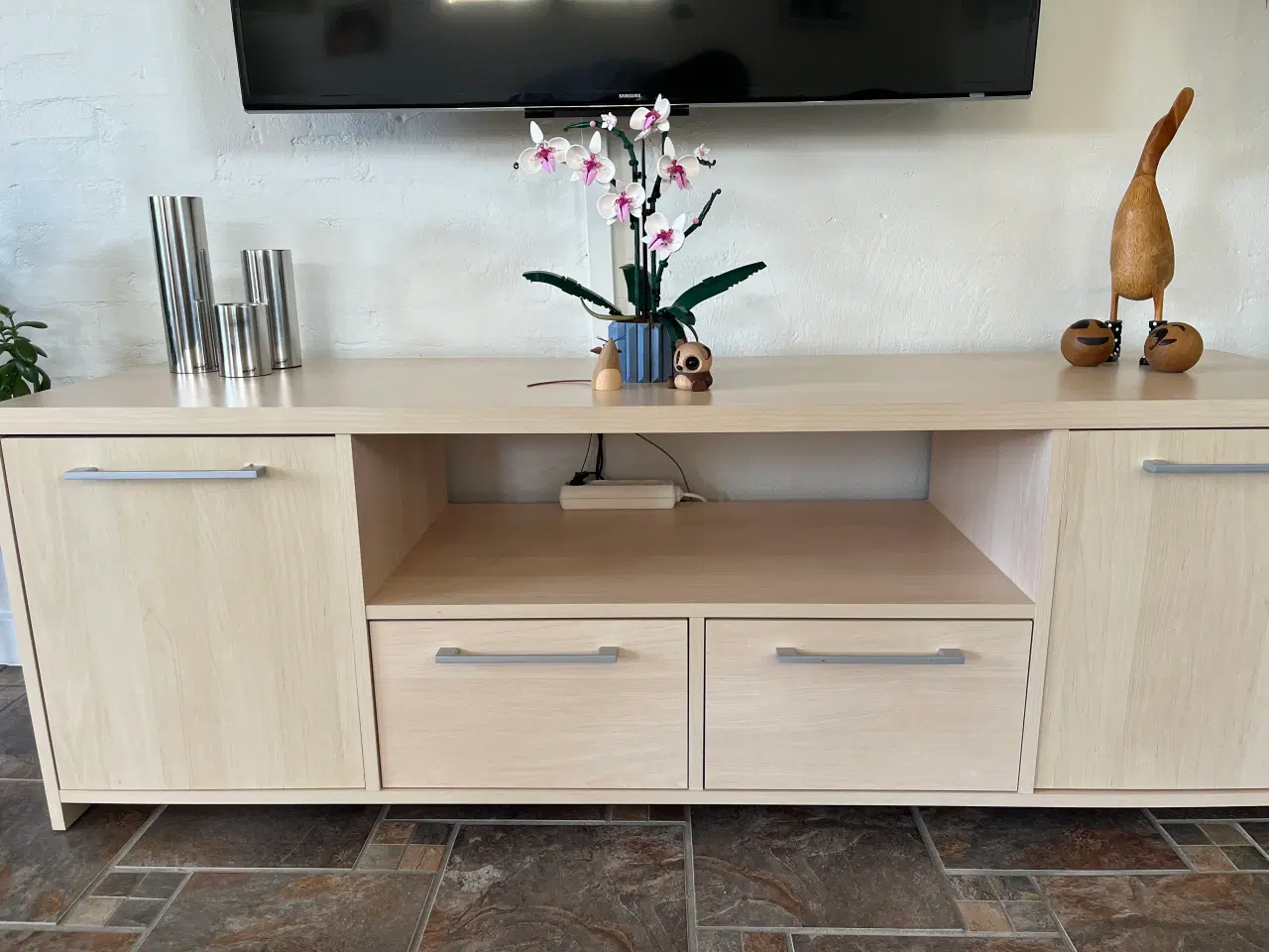 Billede 3 - TV bord i ahorn finer
