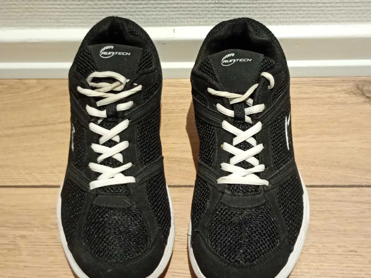 Billede 3 - Sneakers, RUNTECH, sort, str. 41.