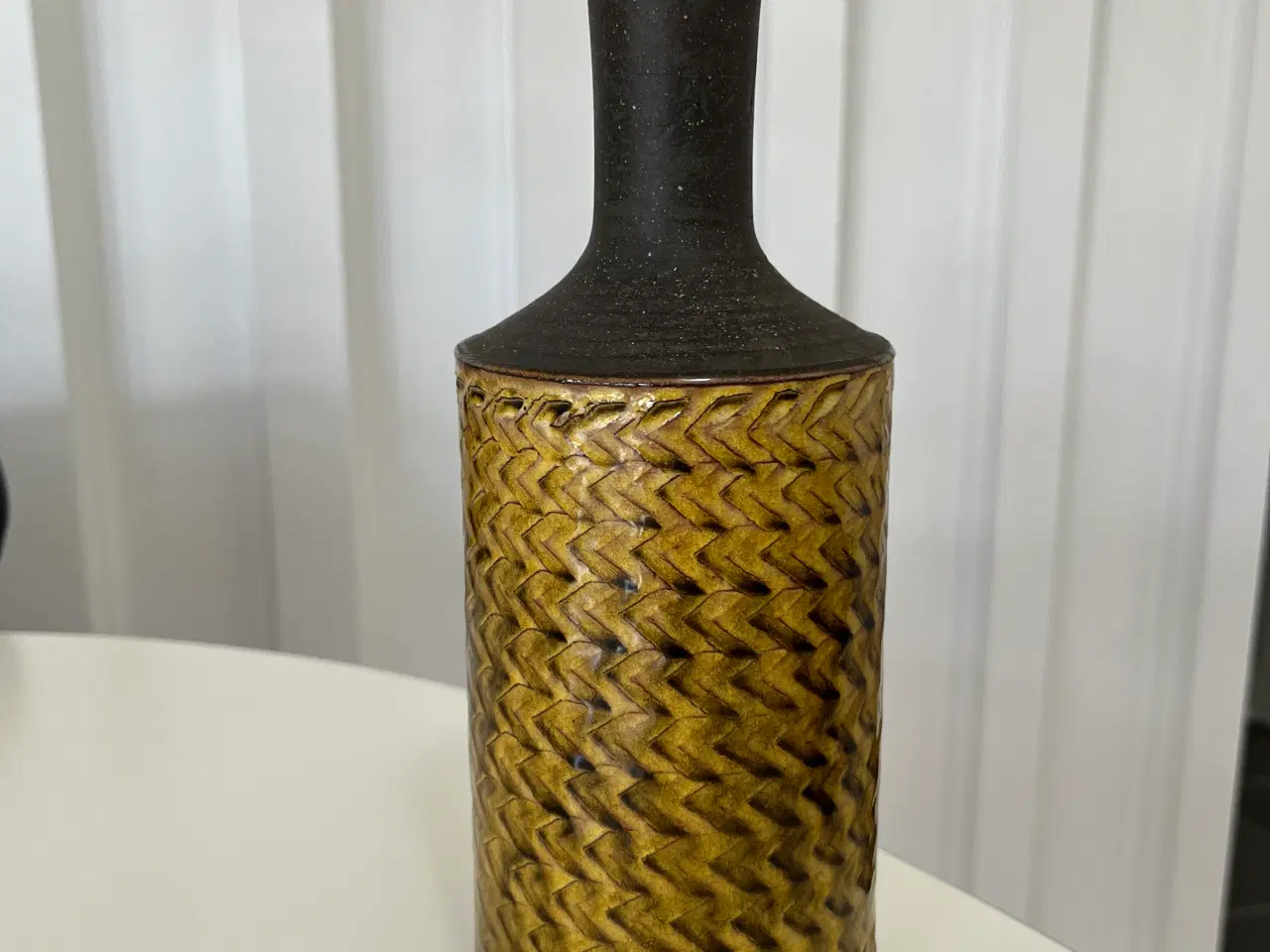 Billede 5 - Herman A. Kähler vase med gul/urangul glasur, Sten