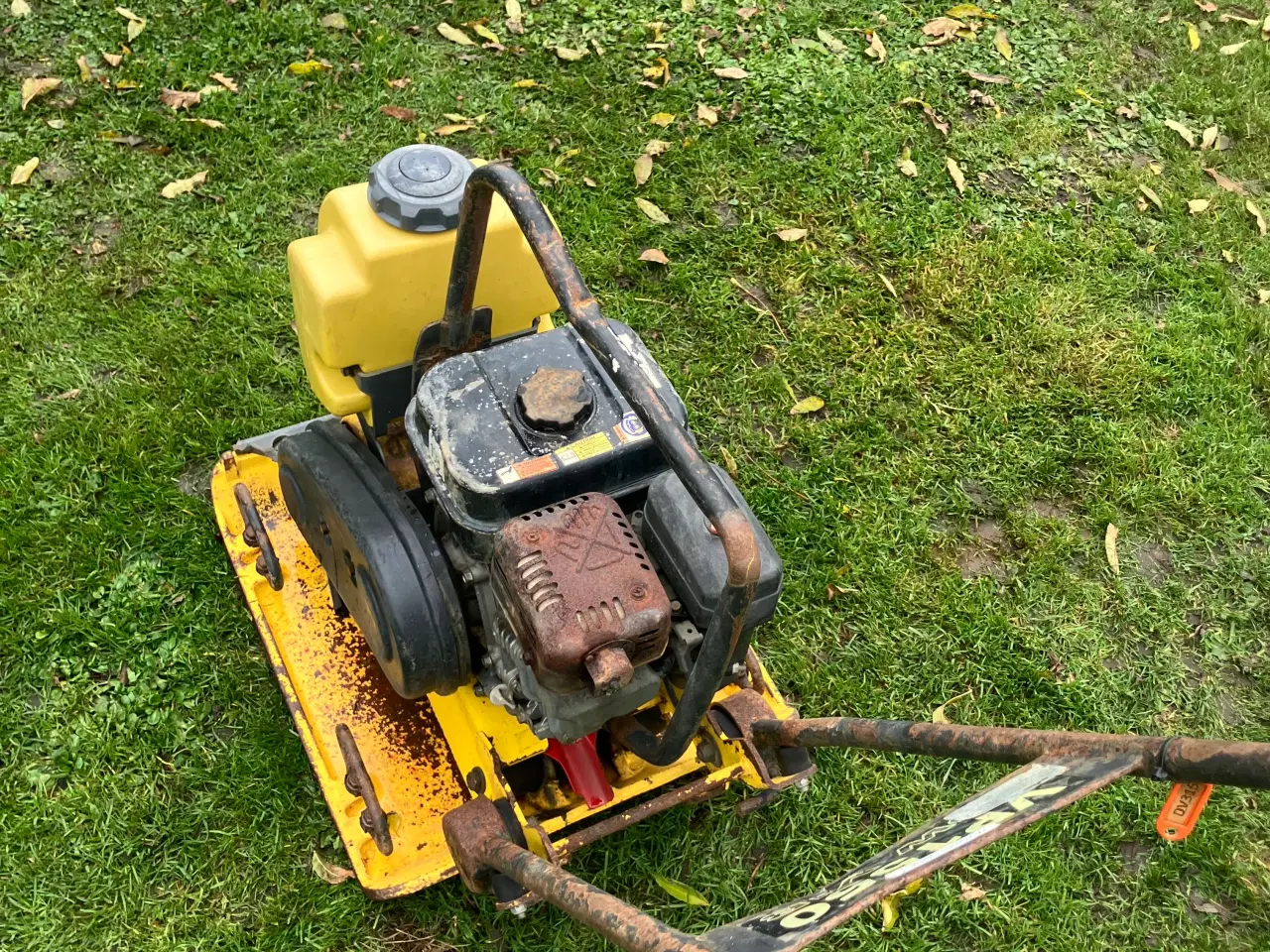 Billede 2 - Byd Wacker 80kg pladevibrator 