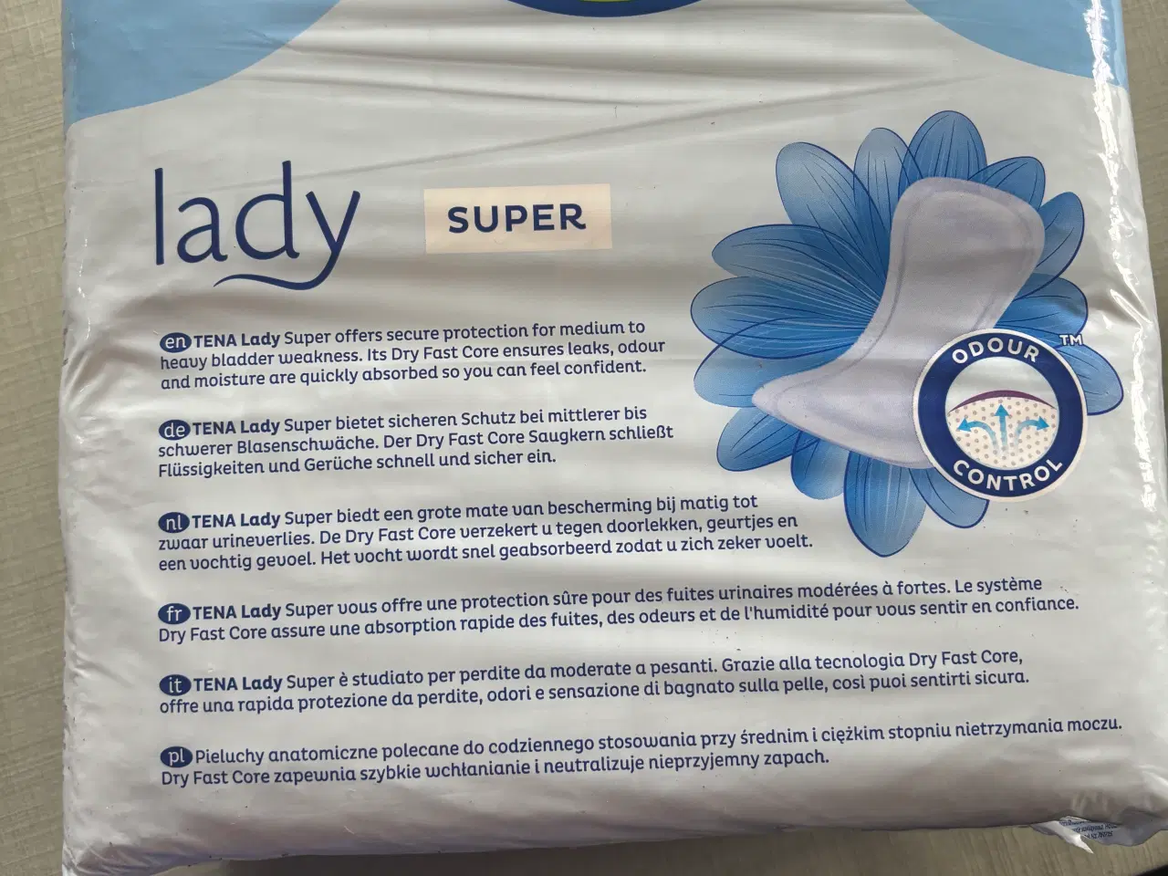 Billede 3 - Tena lady super / 30 stk i en pakke . 