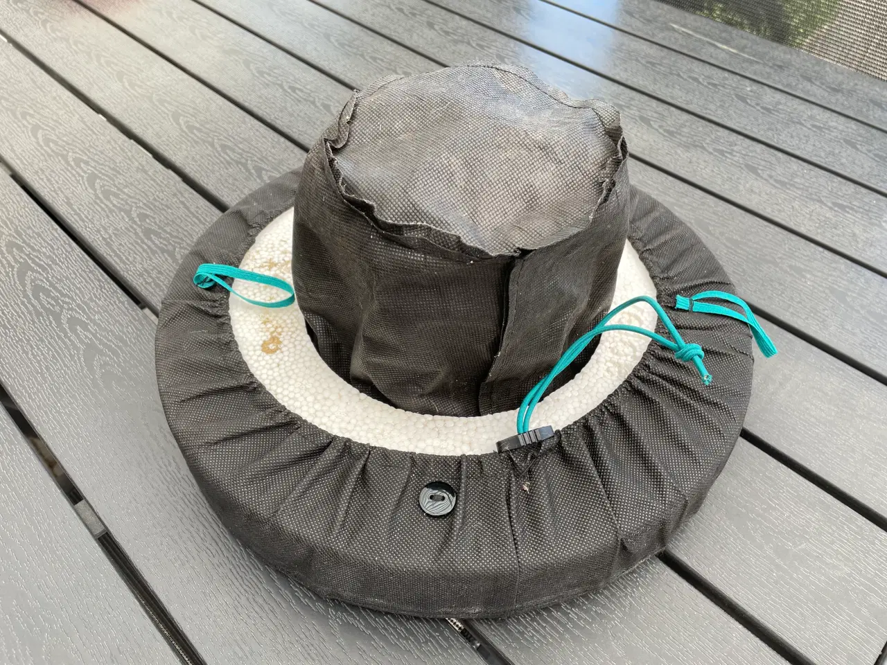 Billede 2 - Flydering til planter i havedammen