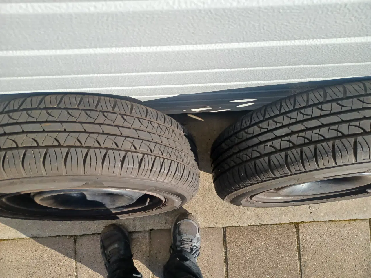 Billede 3 - Peugeot / Citroen helårsdæk på fælge.