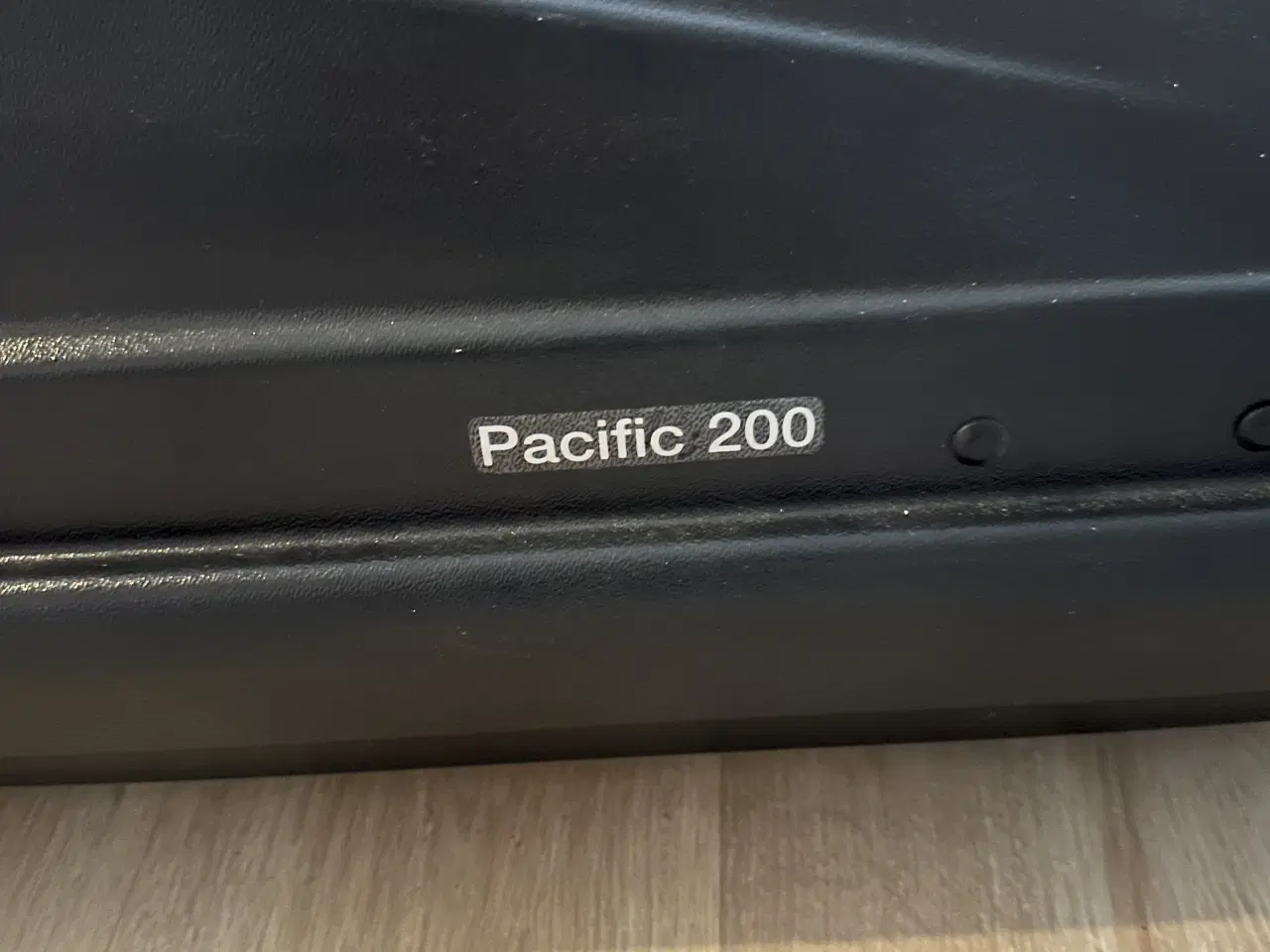 Billede 4 - Thule Pacific 200 tagboks i sort sælges