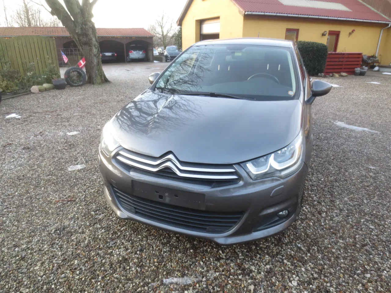Billede 2 - Fin Citroen C 4 1.6 HDi År 2017. 
