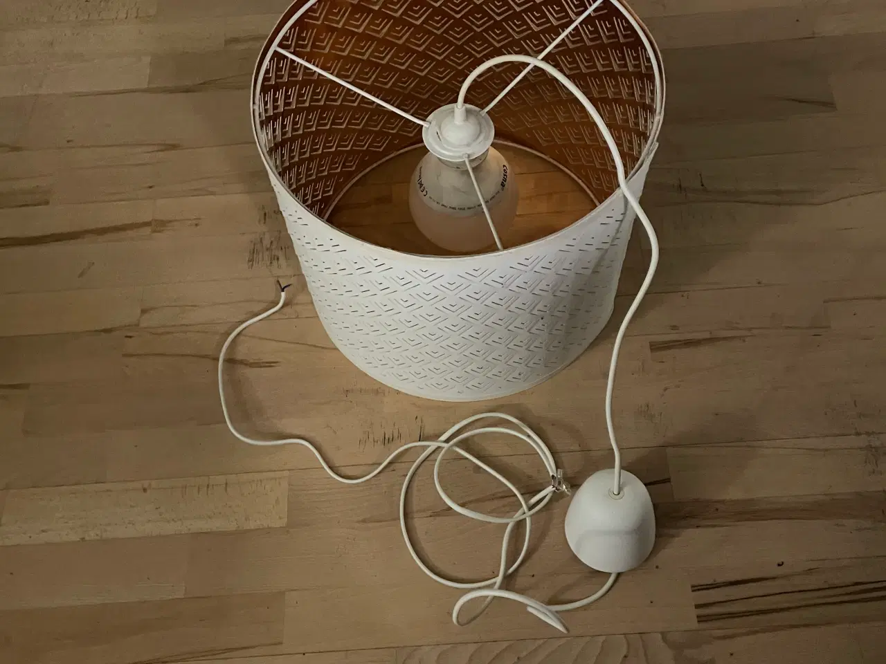 Billede 2 - Stor loftlampe med lampe