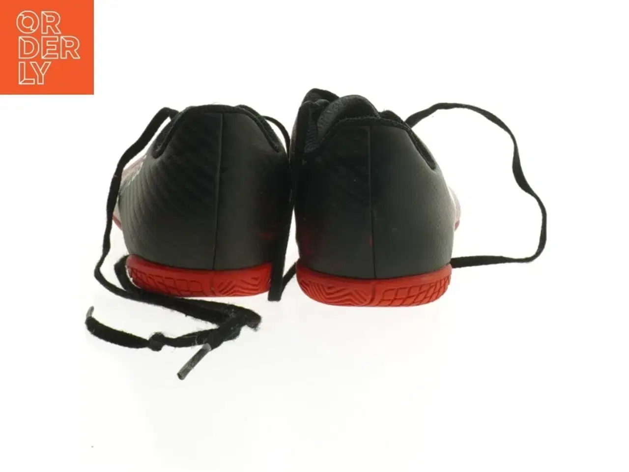 Billede 2 - Adidas indendørs fodboldsko fra Adidas (str. 33 )