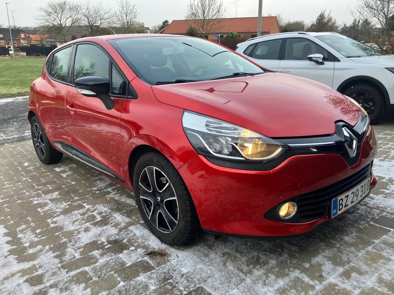 Billede 2 - Renault Clio IV 0,9 Limited Edition 5D. km92000