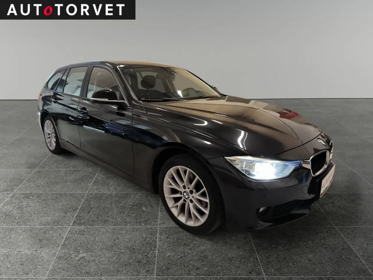 Billede 2 - BMW 318d 2,0 Touring aut.