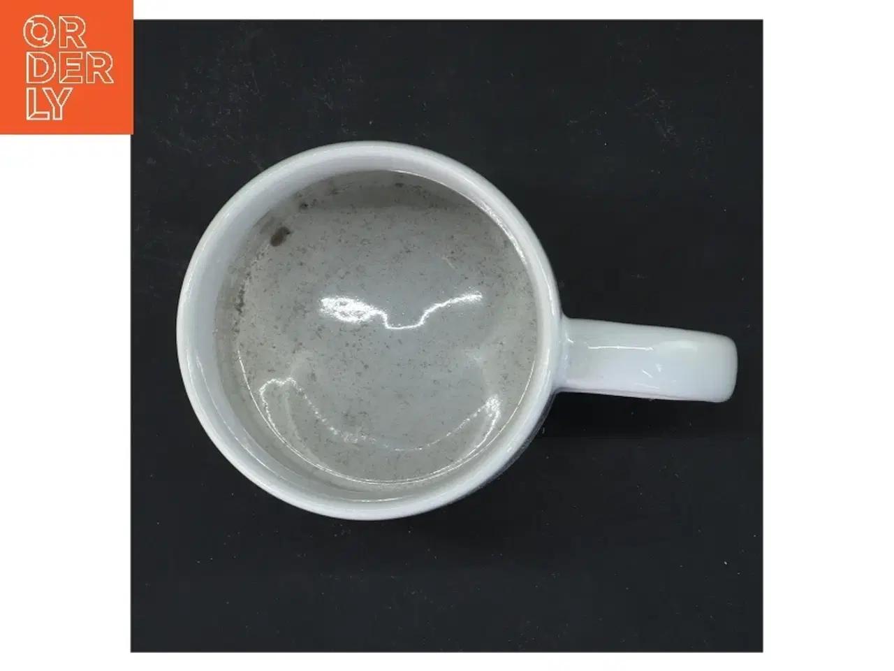 Billede 4 - Disney krus med tryk fra Disney (str. Ø 8 cm længde 10 cm)