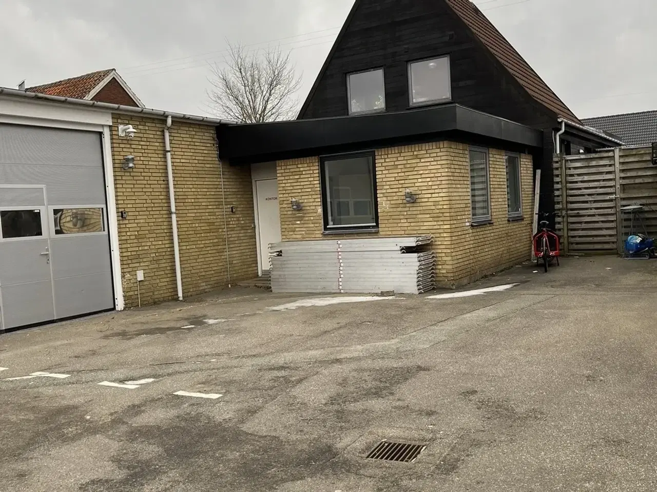 Billede 10 - Kontor eller pendlerbolig til leje med i Storkøbenhavn.