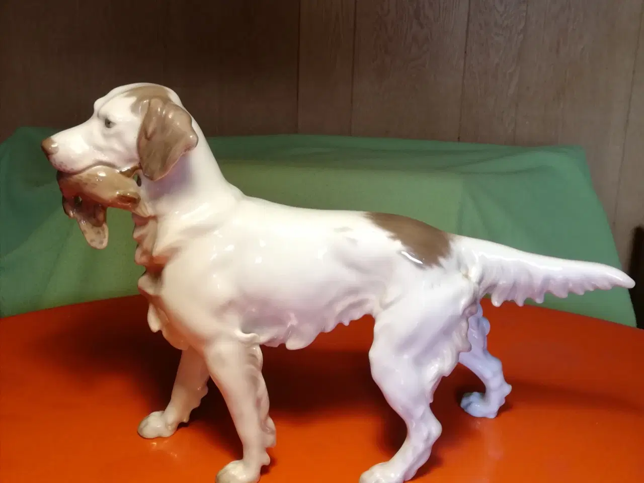 Billede 1 - B&G figur nr. 2015 jagthund med fugl 