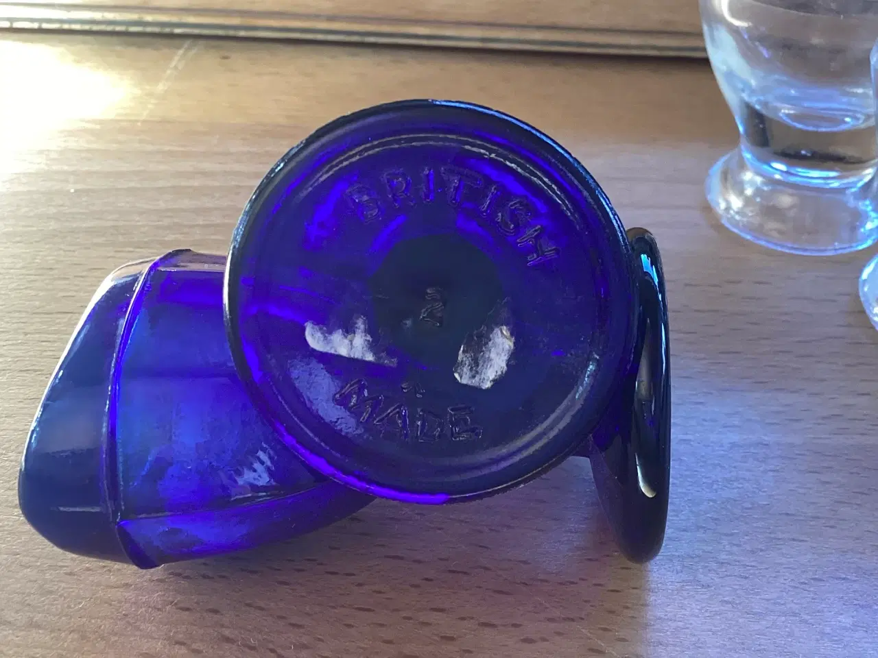 Billede 2 - Antikke øjenskylleglas