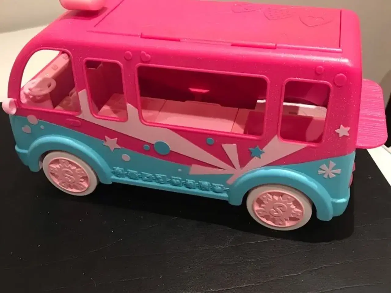 Billede 3 - Stor Shopkins bus sælges