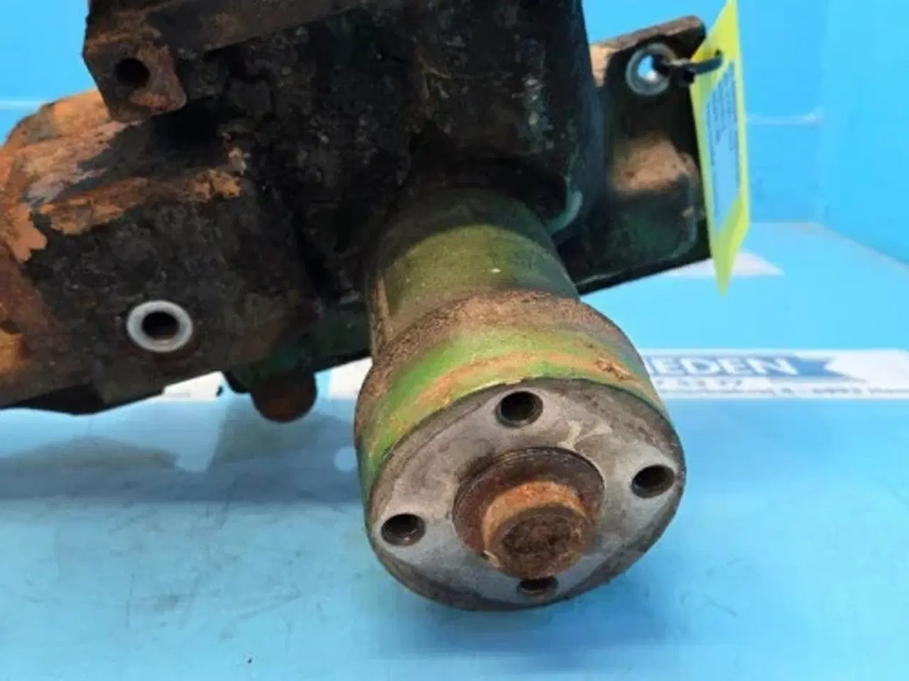 Billede 3 - John Deere 6090HZ003 Termostat Hus R522012