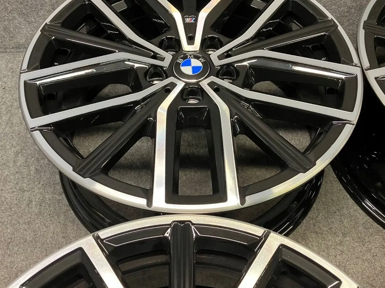 Billede 2 - ALUFÆLGE BMW X1 U11 X2 U12 869i 20"