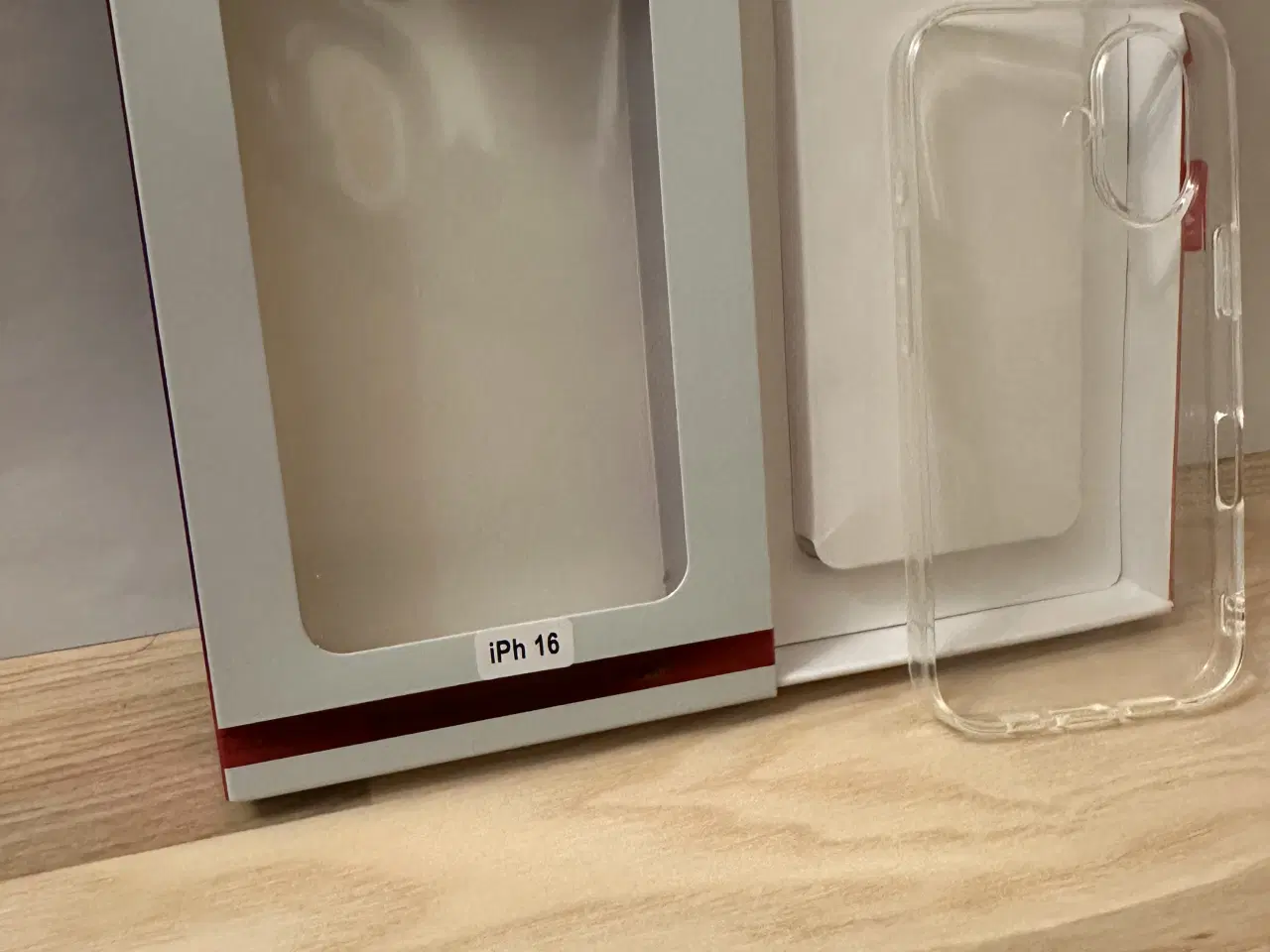 Billede 3 - Back Cover til iPhone 16 – Slim & Beskyttende