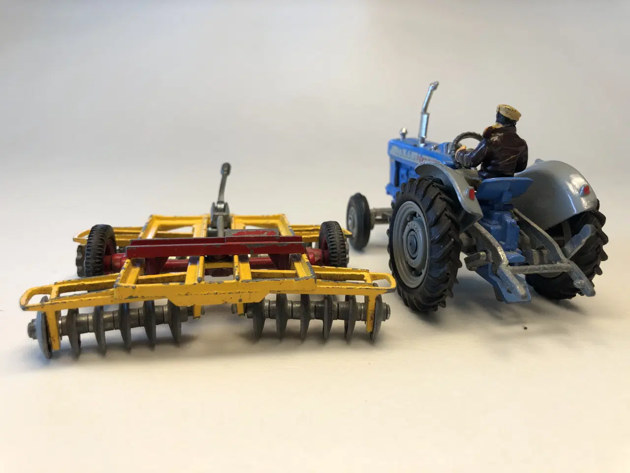 Billede 4 - CORGI TOYS...FORD SUPER MAJOR med HARVE