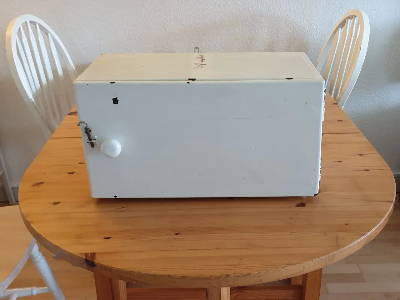 Billede 1 - Skab lille kan stå eller hænge