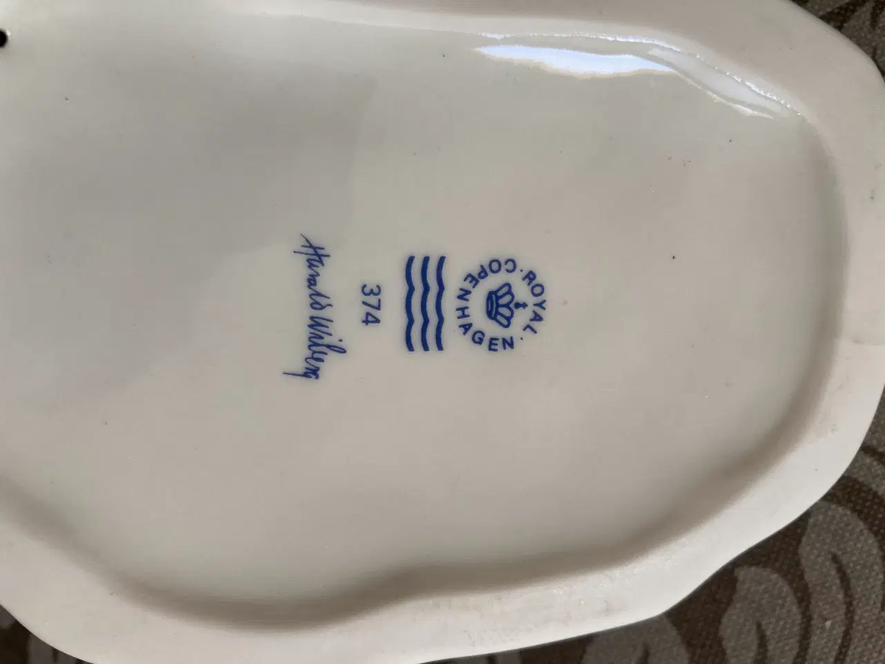 Billede 2 - Nisse med lysestage fra Royal Copenhagen 