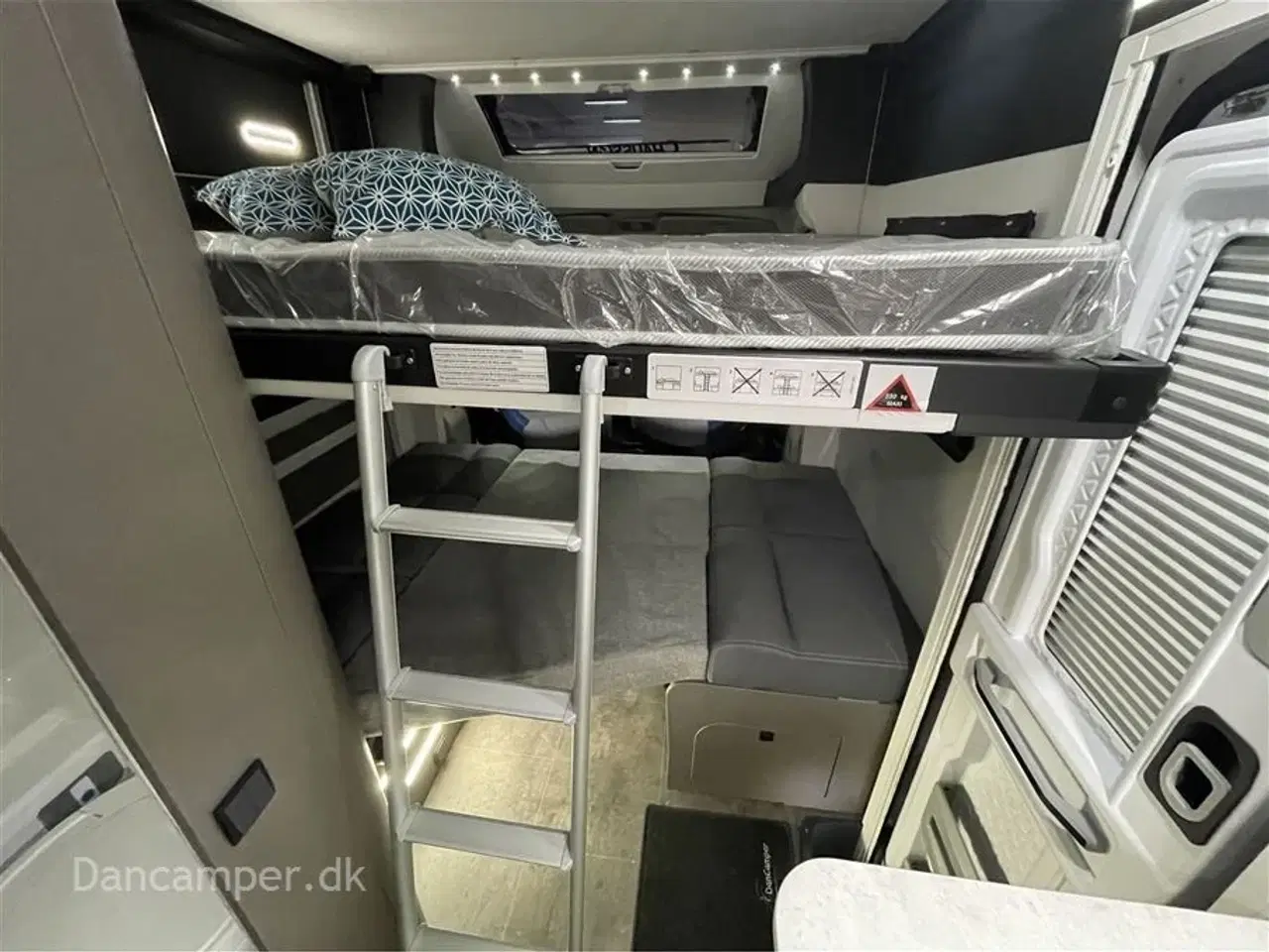 Billede 19 - 2024 - Chausson X650 Exclusive line   MESSEPRIS kr. 999.900,- SPAR kr. 50.000,- Camper med stor Lounge og siddegruppe, 9-trins automatgear, sænkeseng, stor garage, specialfælge, Connect- og X-tilbehørspakke ,