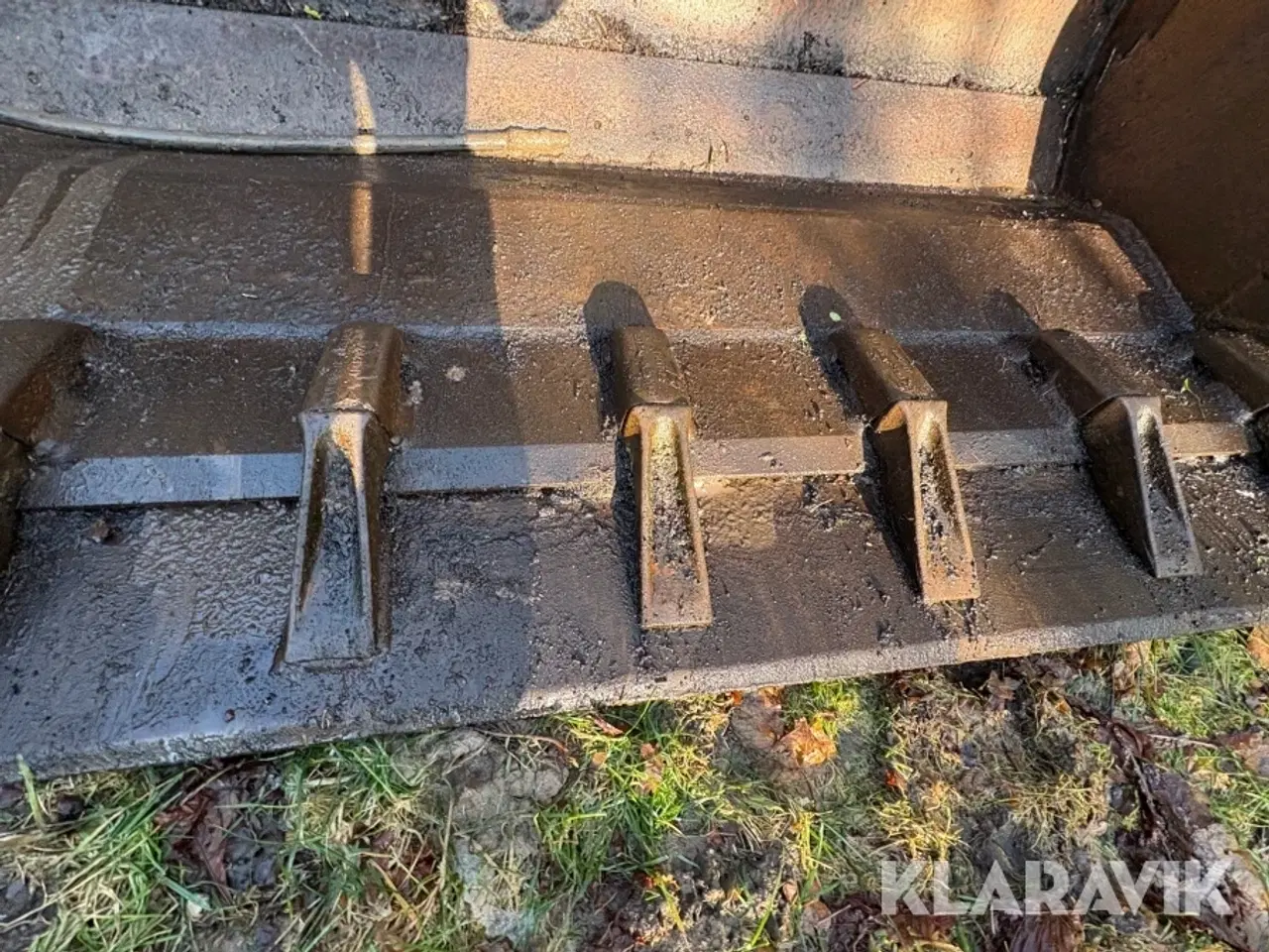 Billede 12 - Skovl med frisk skær passer til gravmaaskine 2.5 meter