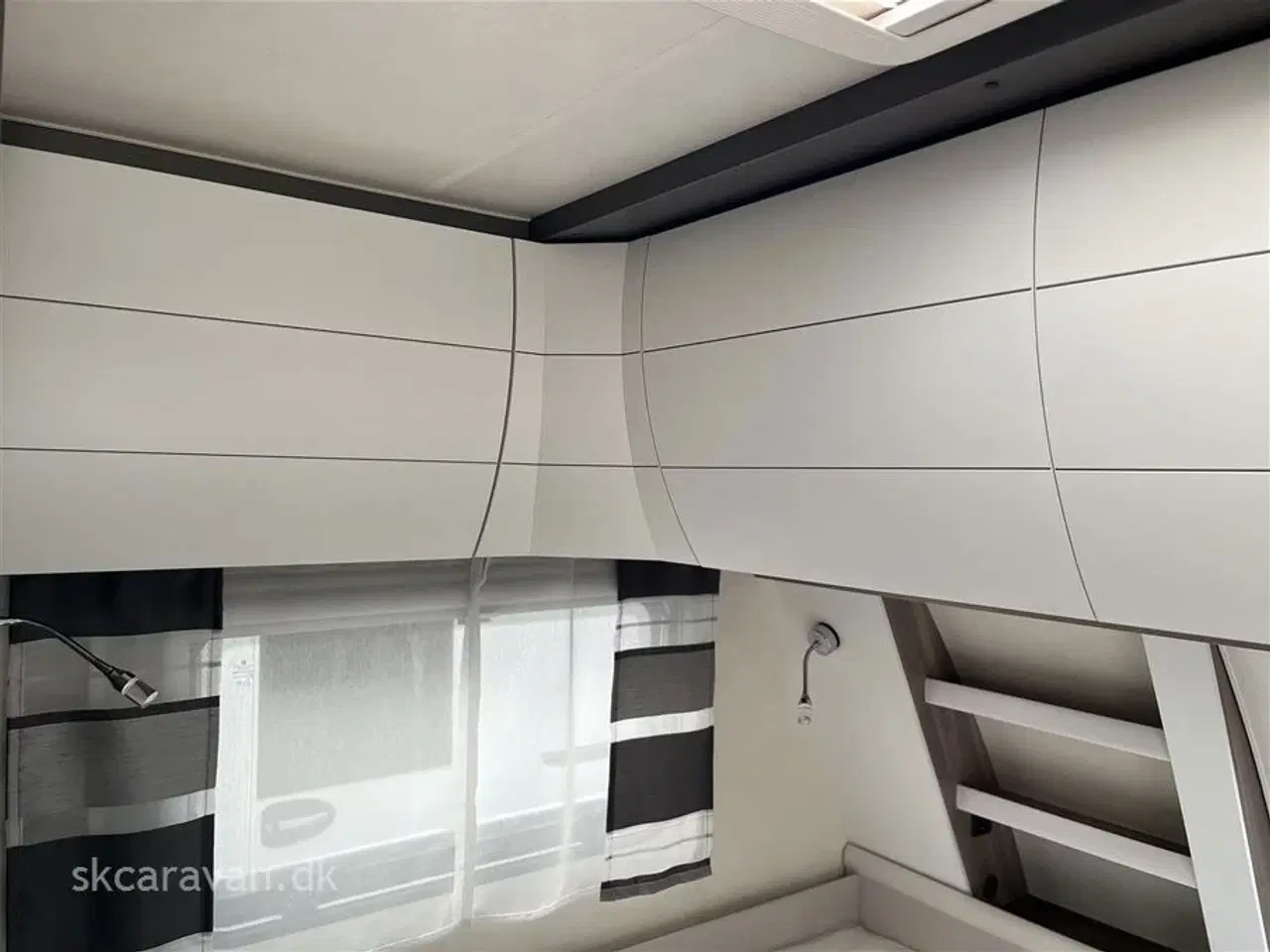 Billede 16 - 2022 - Hobby Excellent Edition 545 KMF Lækker Familie vogn med køjer