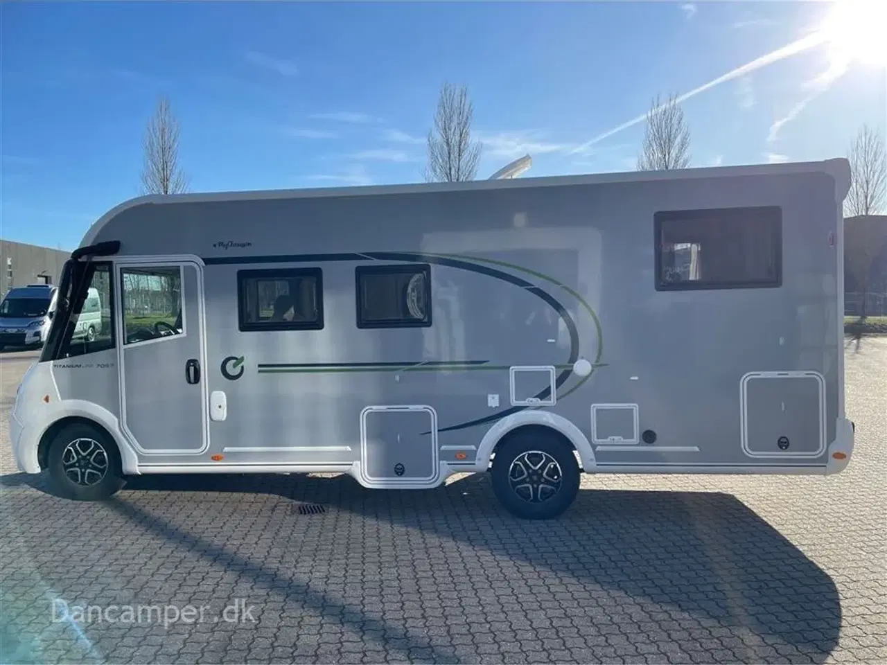 Billede 5 - 2026 - Chausson Fuldintegreret Chausson 7057 Titanium Line, 180 Hk og 8 trins automatgear, 4,4T heavy chassis