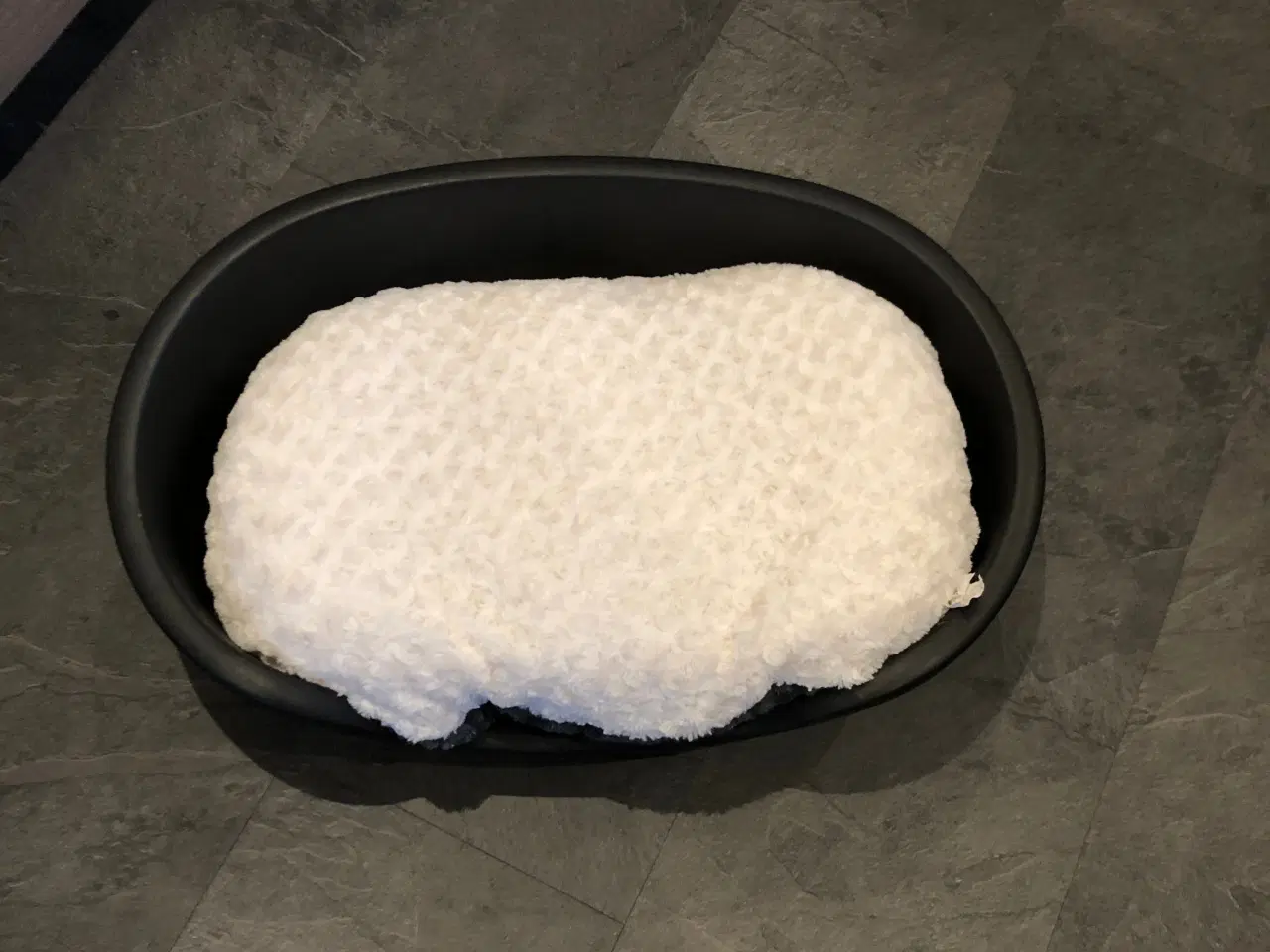 Billede 3 - Hundekurv plast 