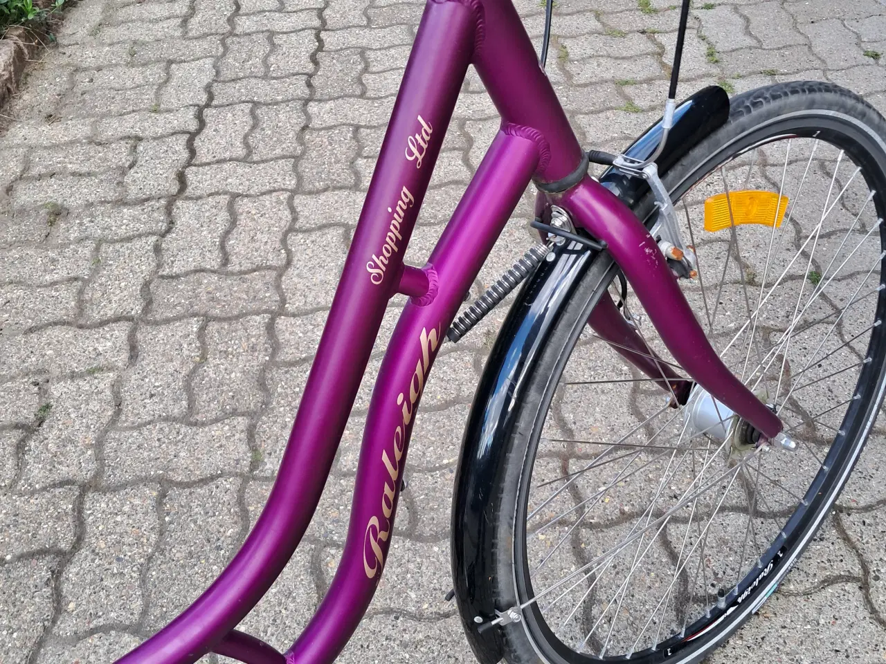 Billede 2 - Raleigh damecykel MEGET velholdt