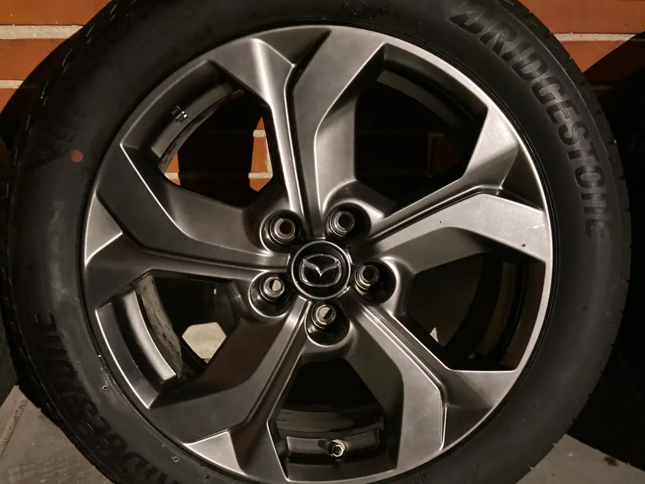 Billede 3 - Næsten nyt sæt originalt Mazda 18” fælge og dæk