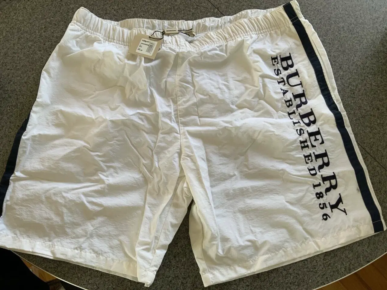 Billede 1 - Burberry Badeshorts