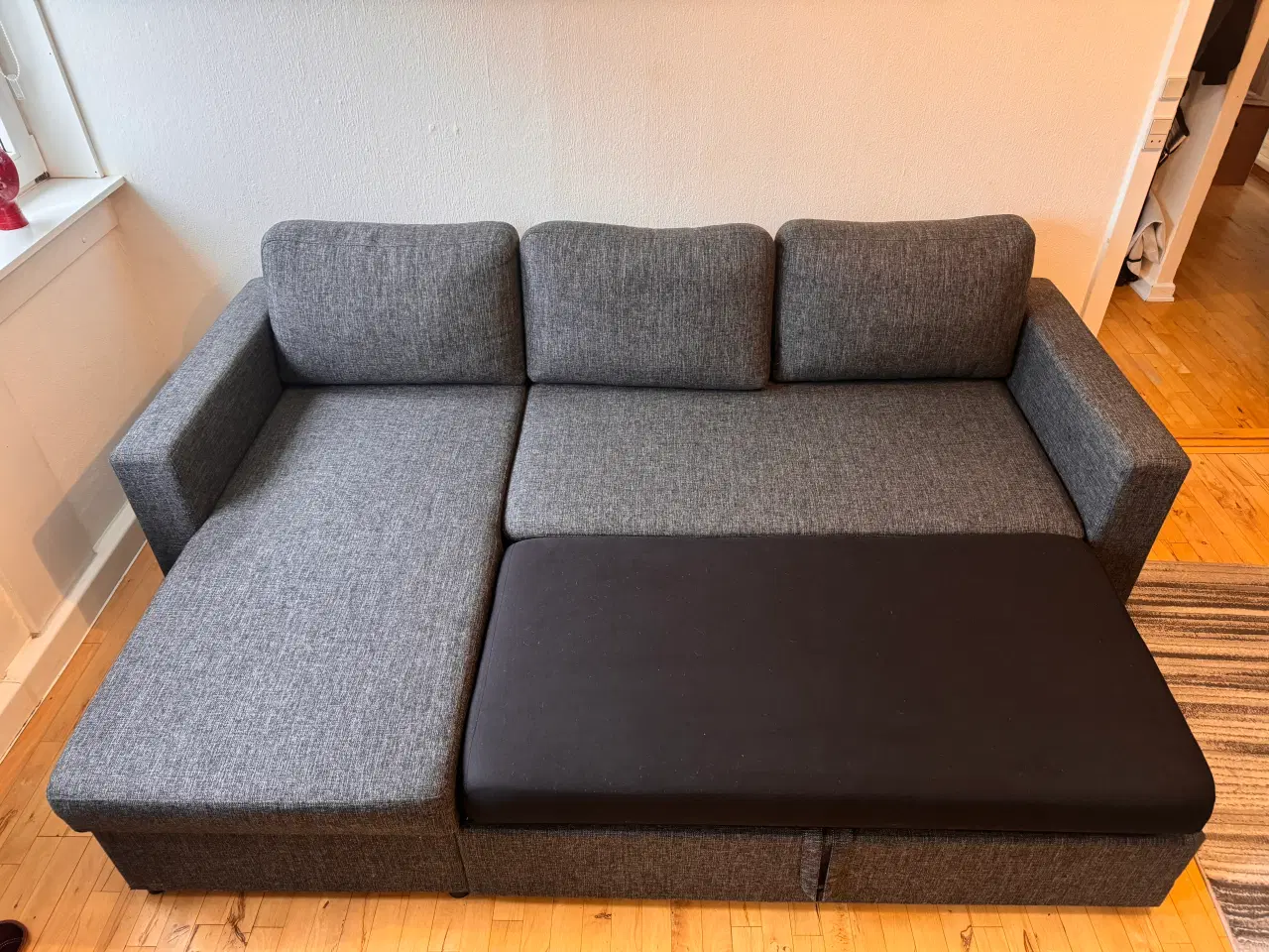 Billede 1 - Sovesofa med opbevaring