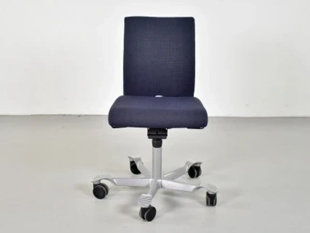 Billede 1 - Häg h04 kontorstol med sort/blå polster og gråt stel