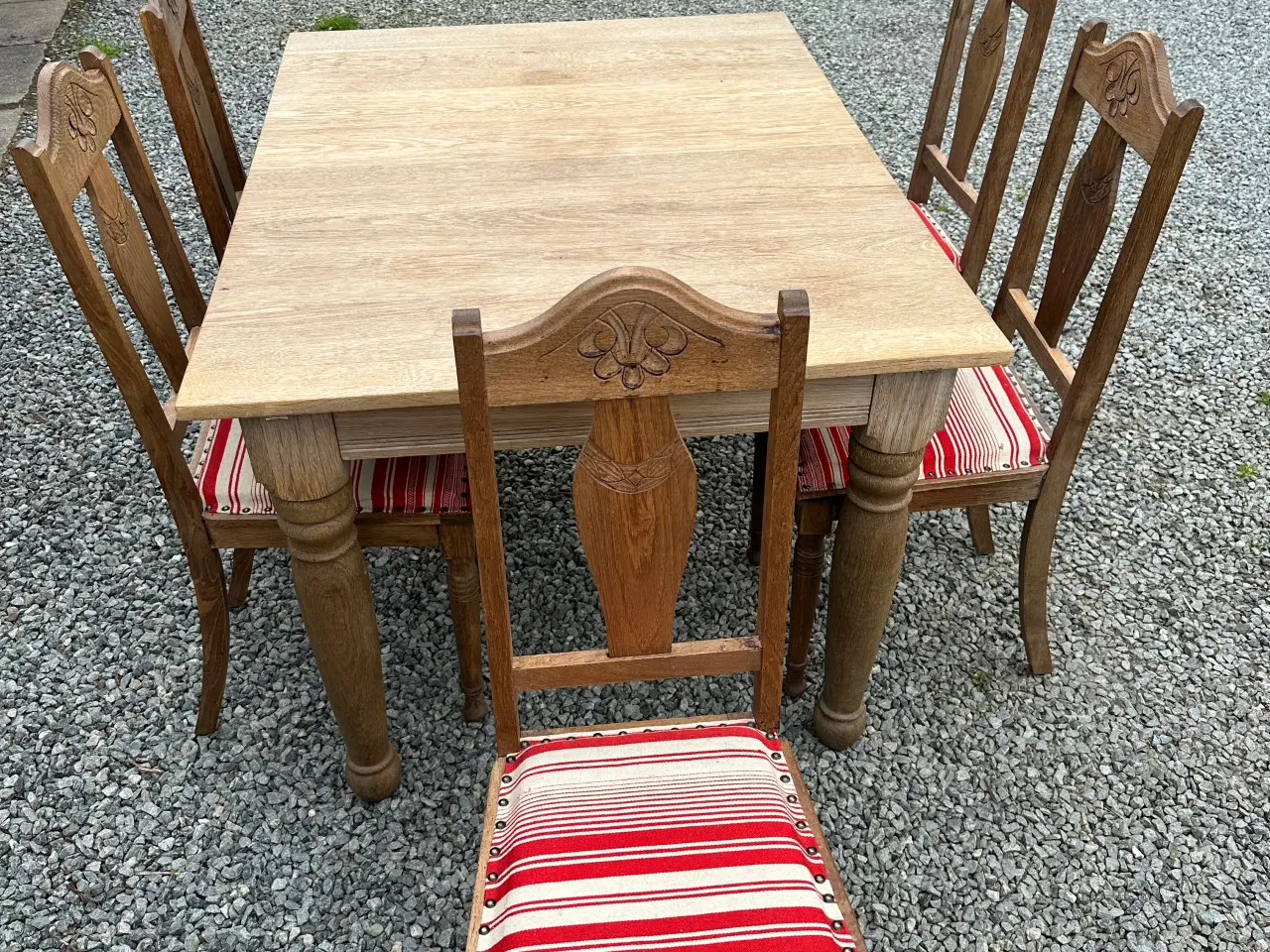 Billede 2 - Antik bord med stole