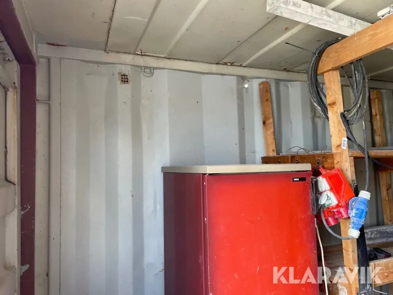 Billede 10 - 20 fods container med indhold