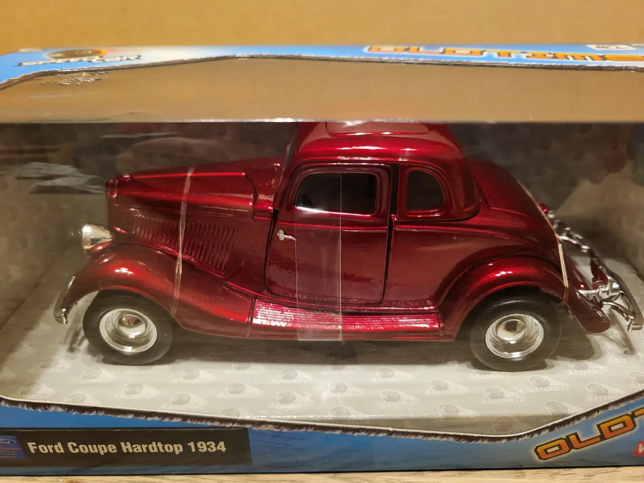 Billede 5 - Modelbiler 5 stk. Blandet 1:24 flotte 550 kr.