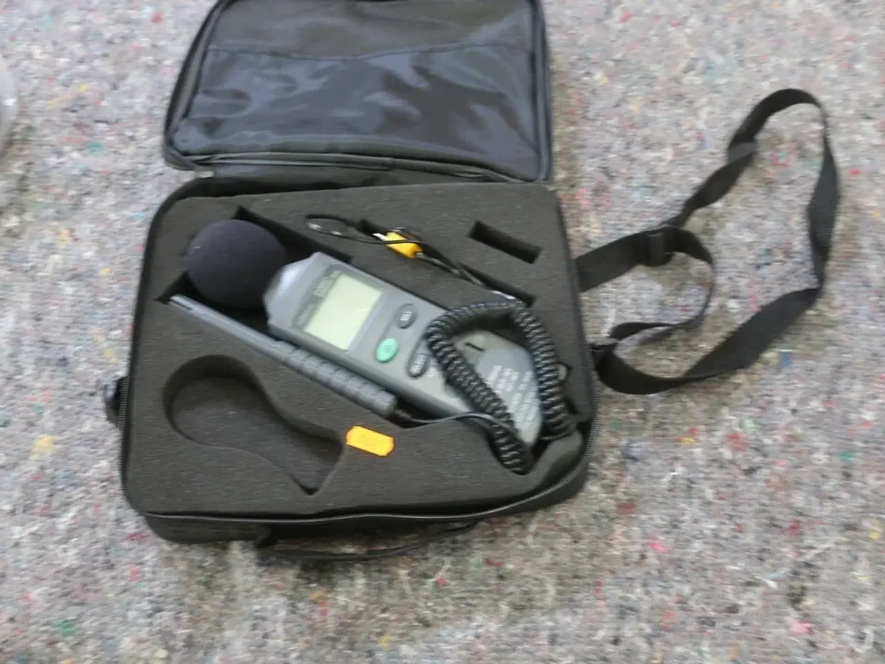 Billede 1 - 4-i-1 måler VELLEMAN DVM401