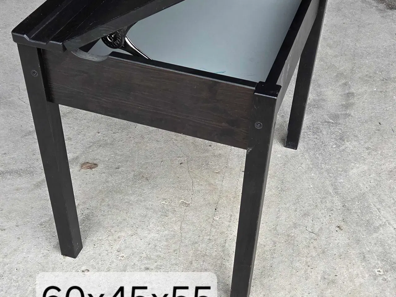 Billede 1 - Tegnebord