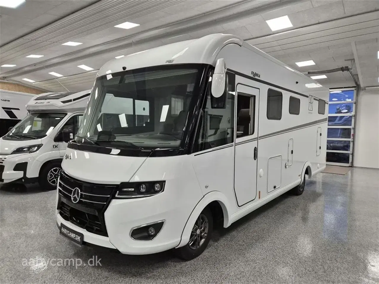 Billede 4 - 0 - Frankia Platin Pure I 7400 GD Edition   Top udstyret 5 Stjernet Camper på Mercedes