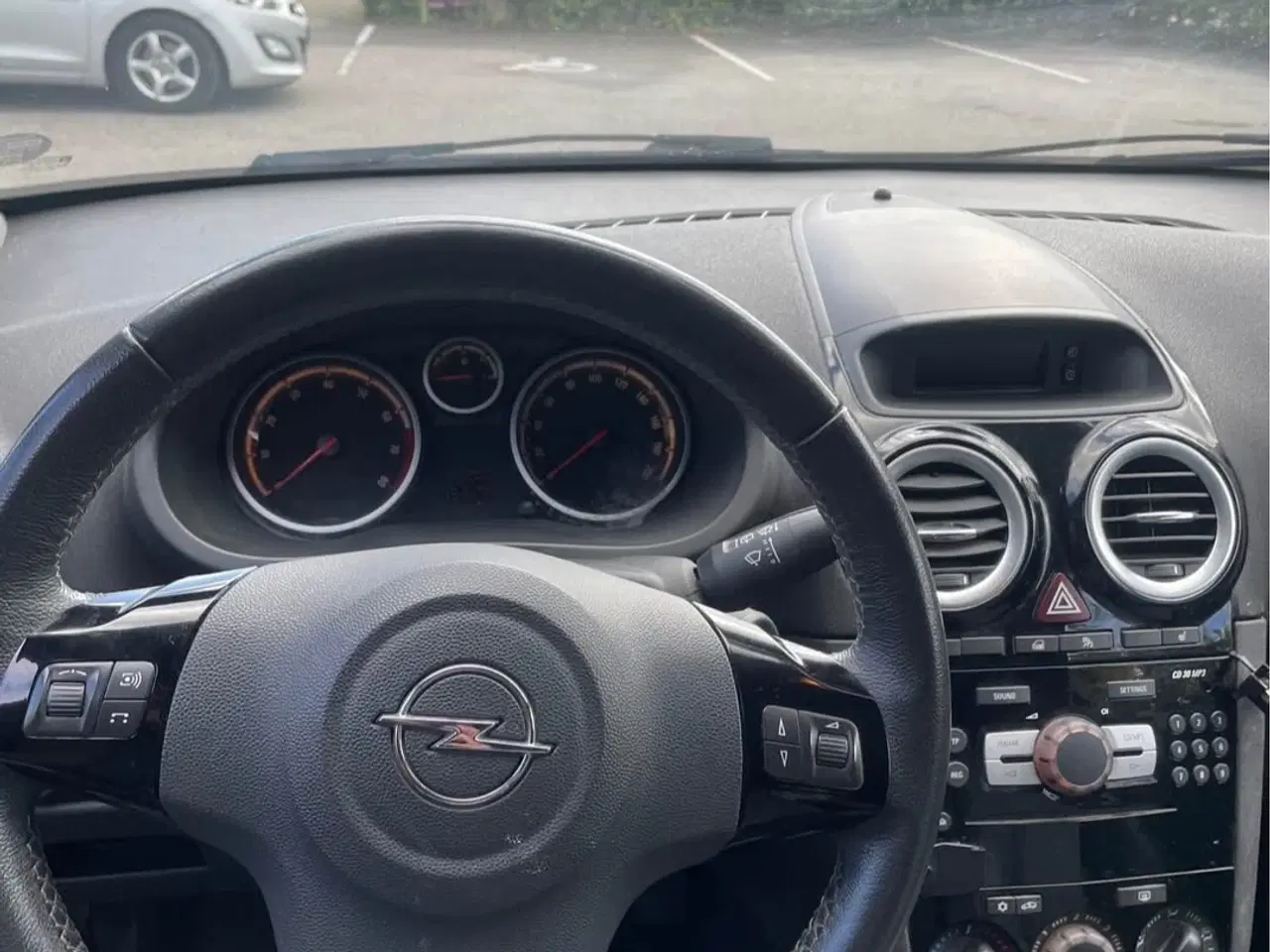 Billede 4 - Brugt fin bil starter og kører som den skal