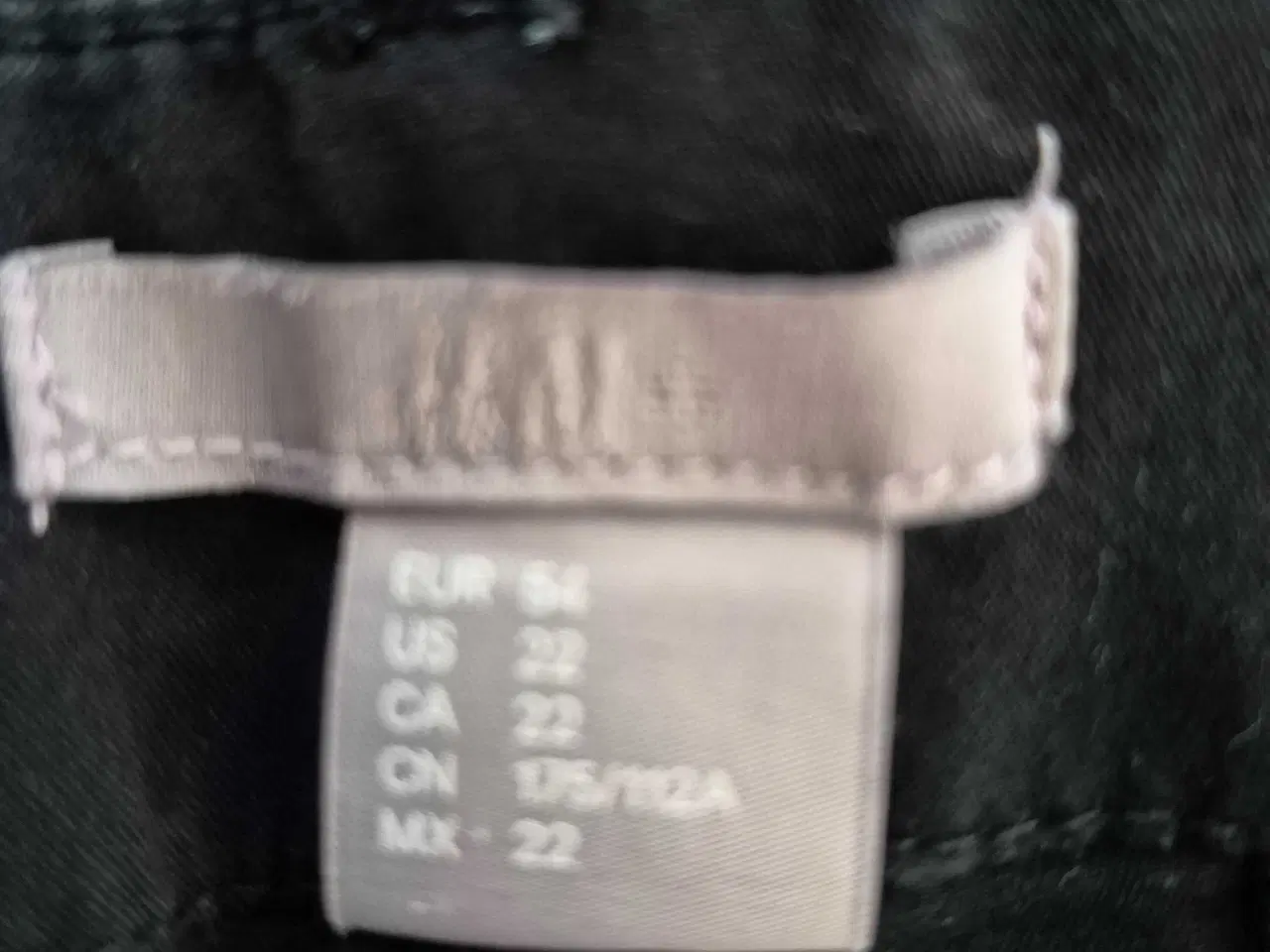 Billede 2 - Sorte dame bukser str 54