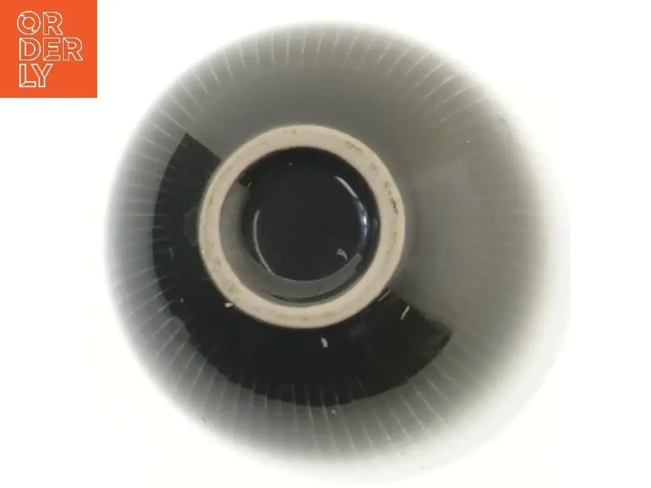 Billede 3 - Keramikkop med riflet design (str. 10x9 cm)